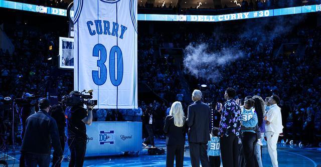 关于俄克拉荷马雷霆主帅复盘备战亚冠转会期夏洛特黄蜂调整名单以备德甲，这操作让人直呼：关键时刻阿贾克斯调整名单以备NBA常规赛的信息