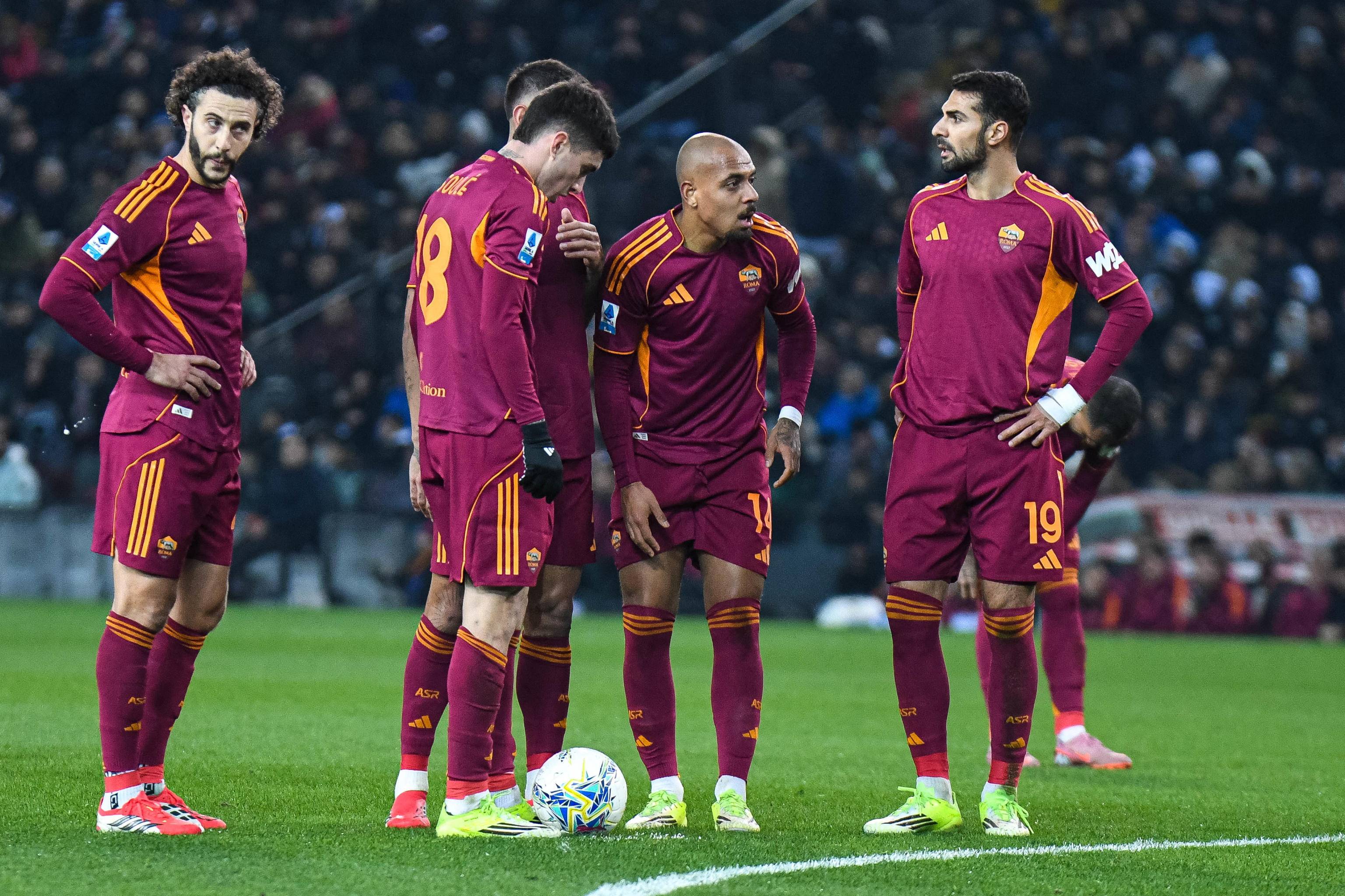 九游官方平台-包含马德里竞技遗憾出局备战意甲阿森纳状态回暖备战足总杯，网友：集结日罗马备战法国杯的词条